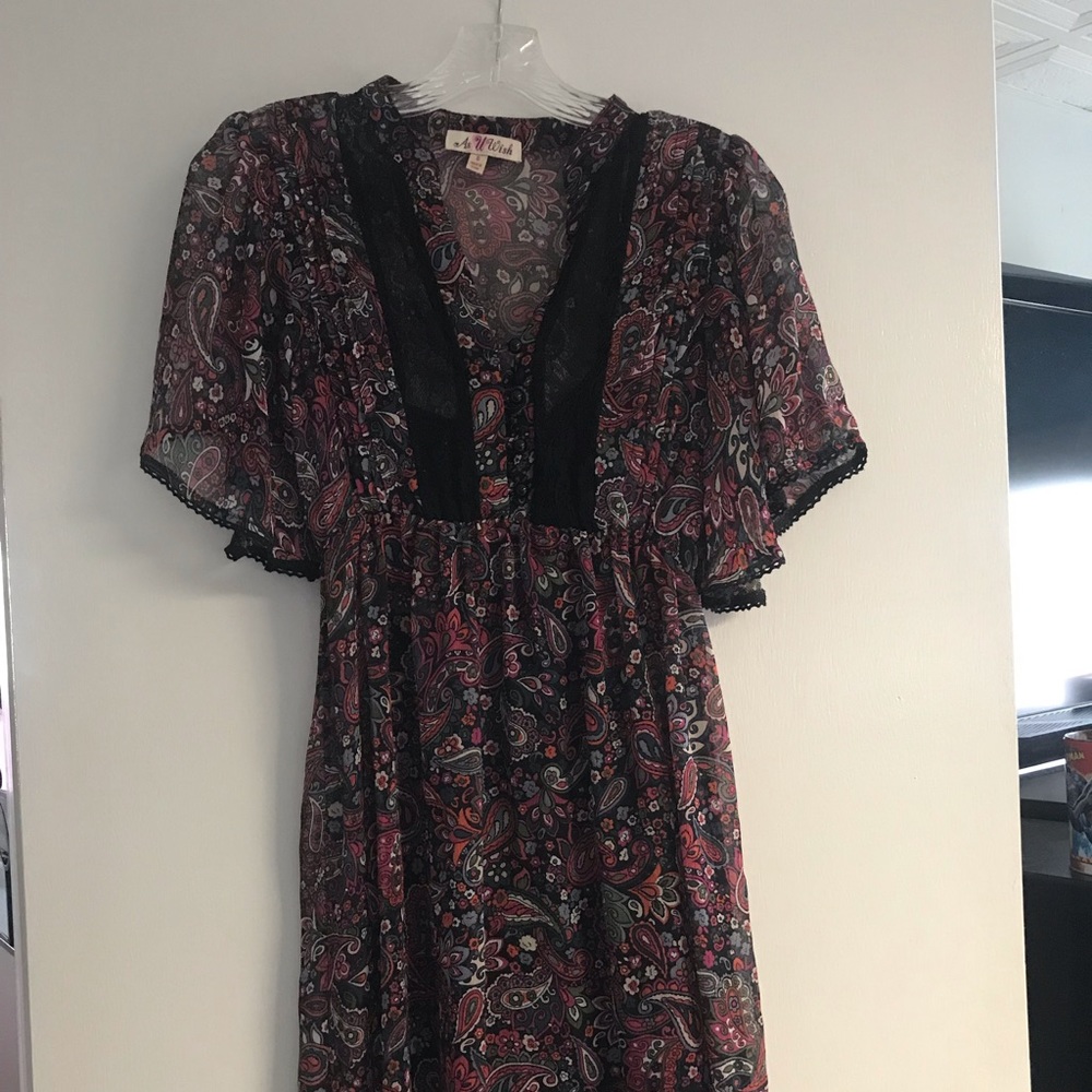 Knee length chiffon dress with slip
